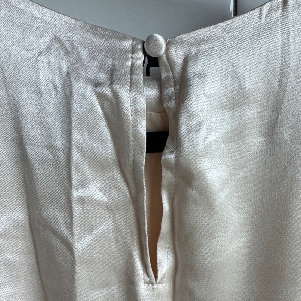 DISSH Annabelle Pearl Satin Gown - Picture 5 of 9